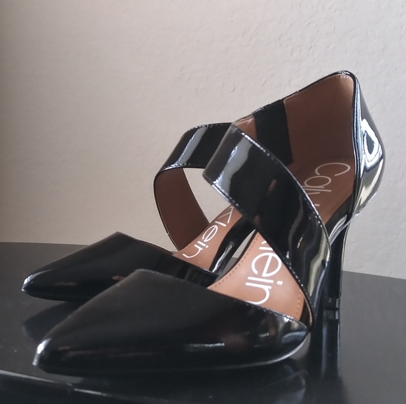 Calvin Klein Shoes - Calvin Klein Gellar leather Dress heels